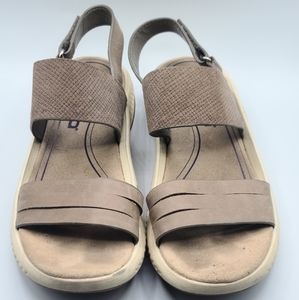 BIONICA 'ALAMOSA'  Woman’s Strappy Leather Sandals TAUPE - Size 6.5 M